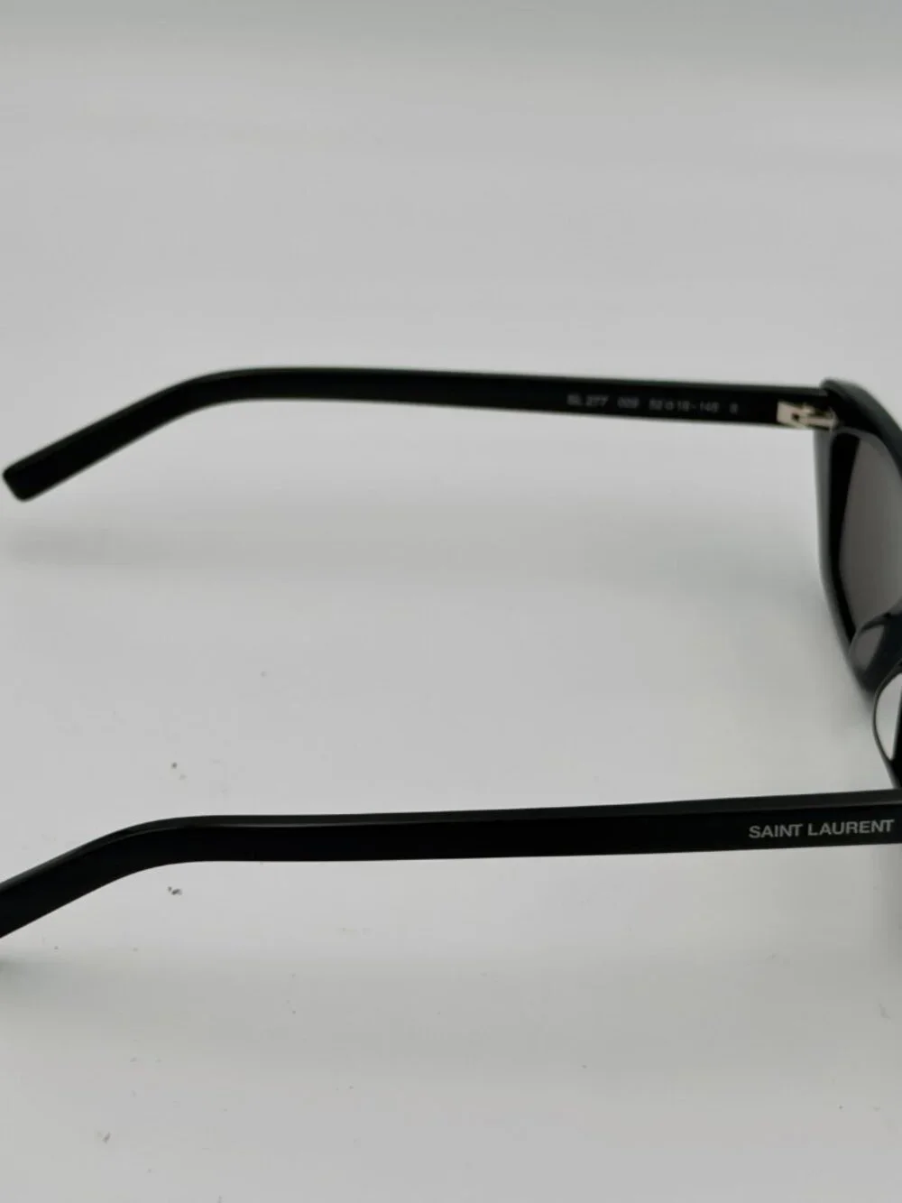 Yves Saint Laurent saint laurent